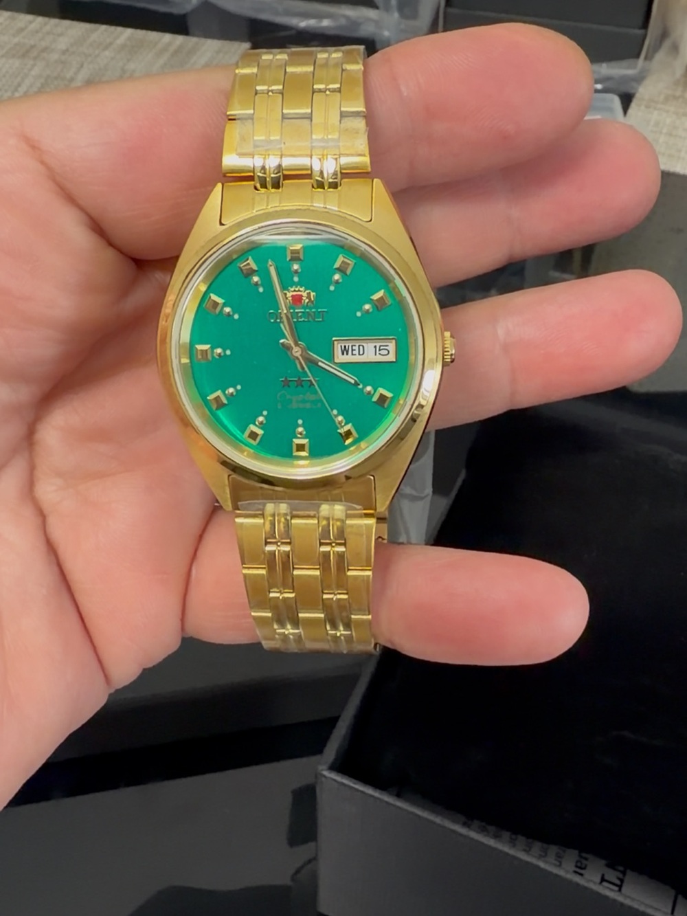 Orient Men's Gold-Tone Bracelet Watch with Green Dial,stainless steel Automatic
